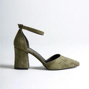 NWT Eleanor Louise Olive Green Suede Women's Block Heel Shoes